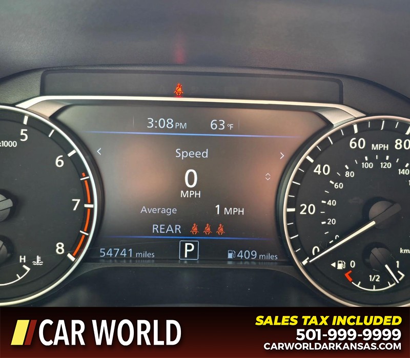 Nissan Altima Vehicle Full-screen Gallery Image 16