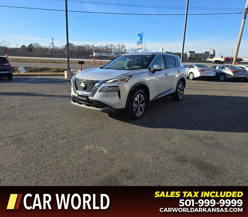 Nissan Rogue Vehicle Full-screen Gallery Image 3