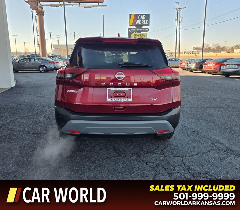 Nissan Rogue Vehicle Full-screen Gallery Image 5