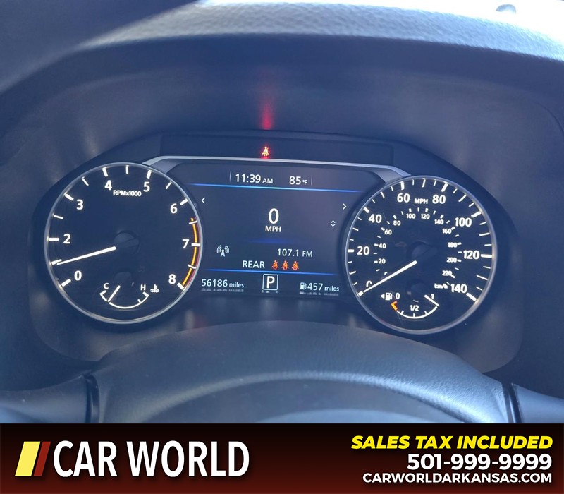 Nissan Altima Vehicle Full-screen Gallery Image 17