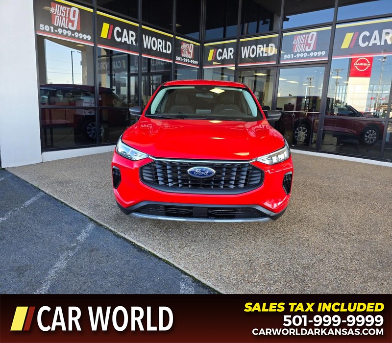 Ford Escape Vehicle Full-screen Gallery Image 2