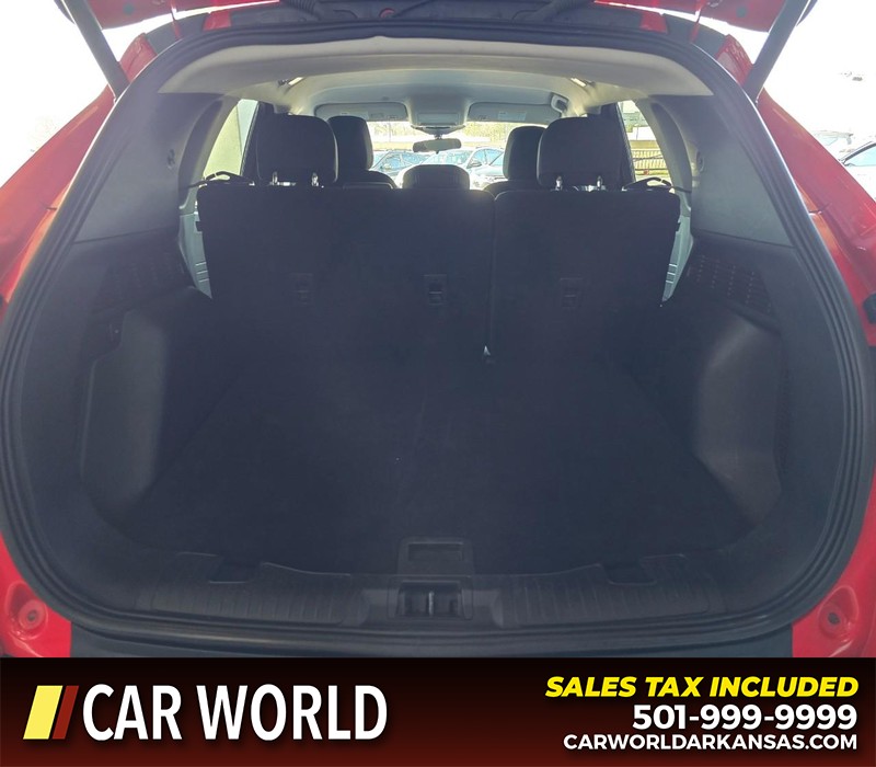 Ford Escape Vehicle Full-screen Gallery Image 13