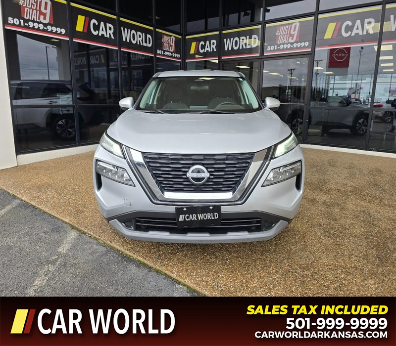 Nissan Rogue Vehicle Full-screen Gallery Image 2