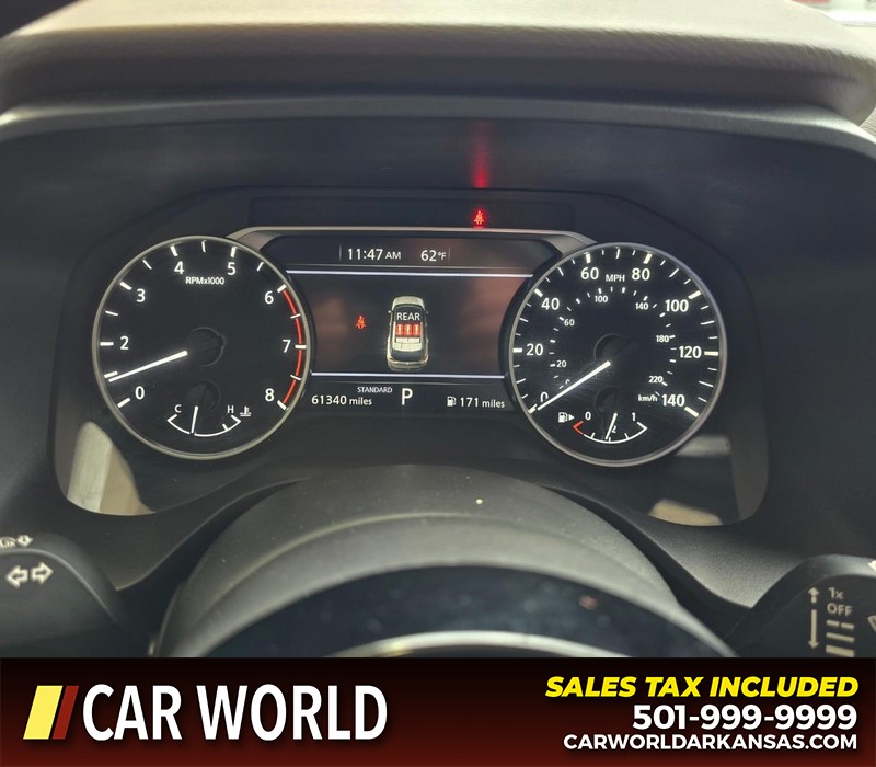 Nissan Rogue Vehicle Full-screen Gallery Image 17