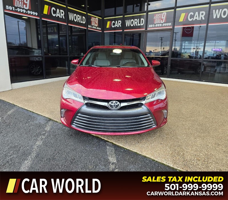 Toyota Camry Vehicle Full-screen Gallery Image 2