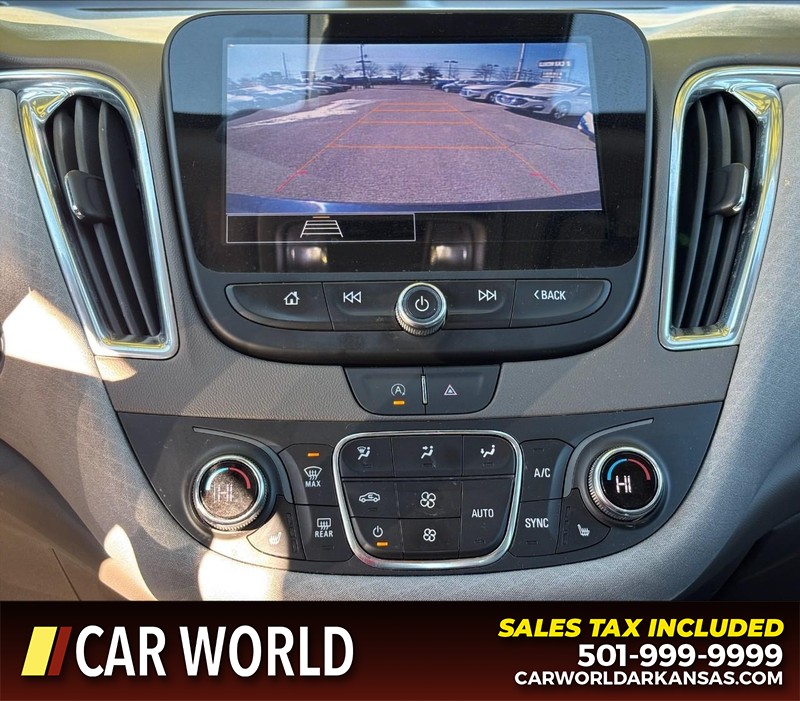 Chevrolet Malibu Vehicle Full-screen Gallery Image 18