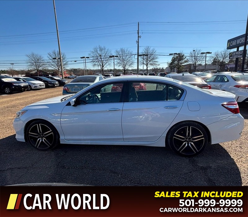 Honda Accord Sedan Vehicle Full-screen Gallery Image 8