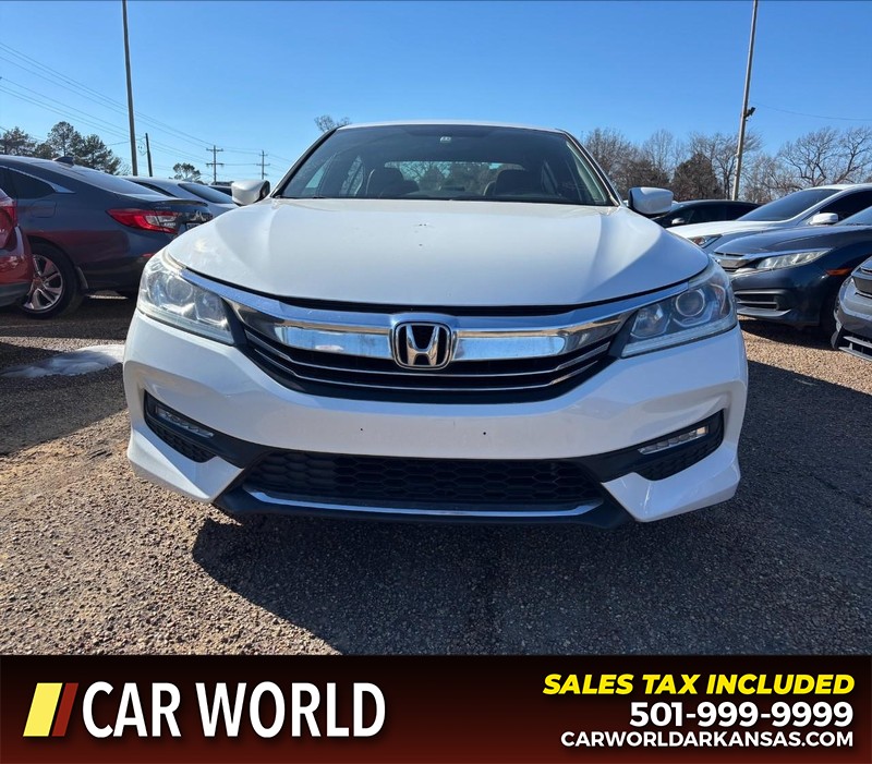 Honda Accord Sedan Vehicle Full-screen Gallery Image 10