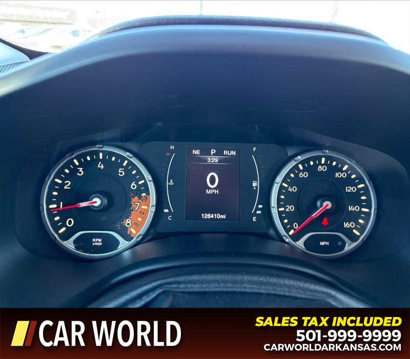 Jeep Renegade Vehicle Full-screen Gallery Image 19