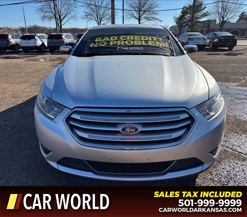 Ford Taurus Vehicle Full-screen Gallery Image 10