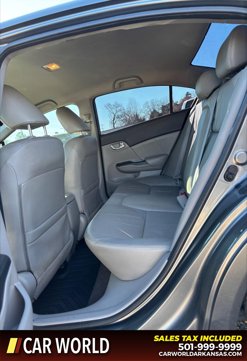 Honda Civic Hybrid Vehicle Full-screen Gallery Image 15