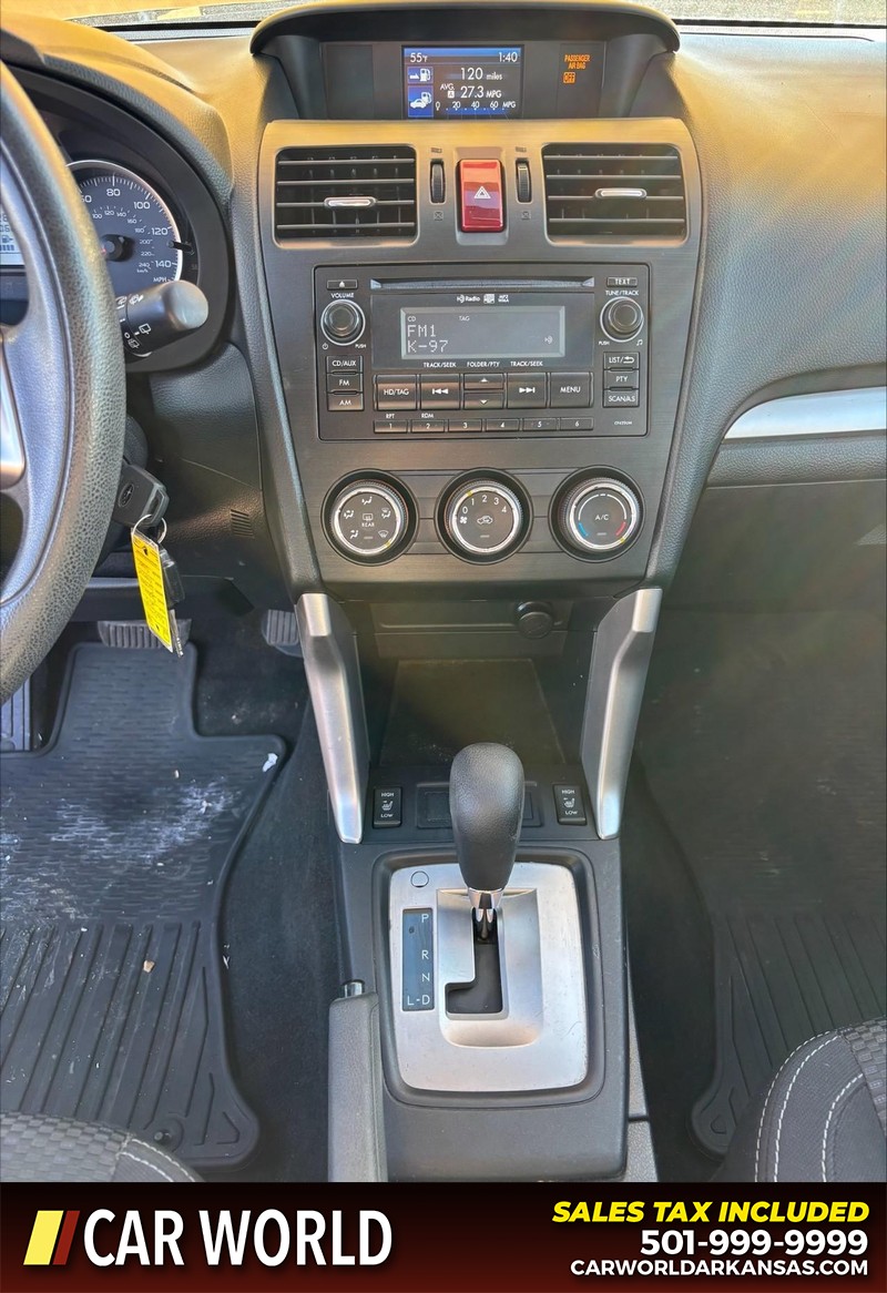 Subaru Forester Vehicle Full-screen Gallery Image 17