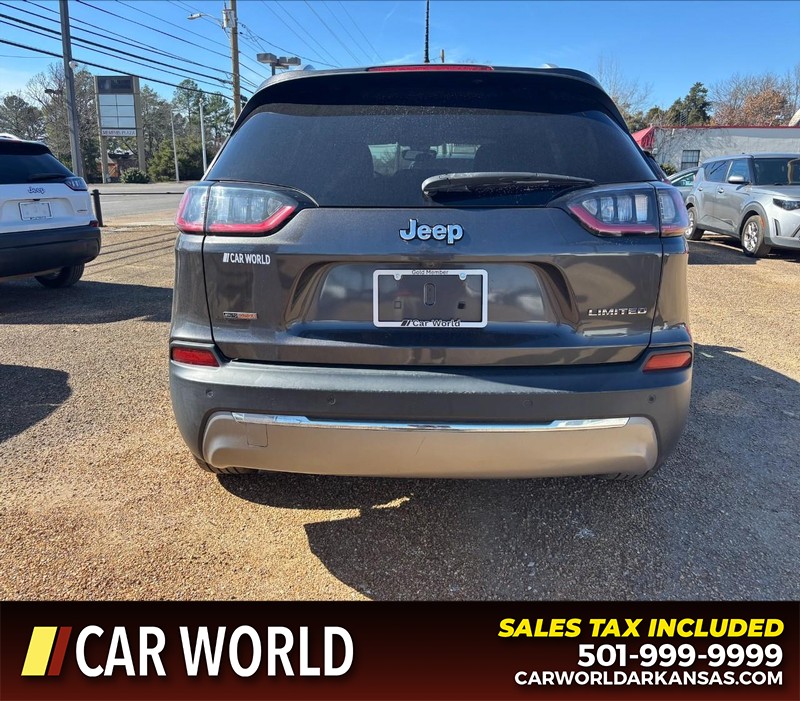 Jeep Cherokee Vehicle Full-screen Gallery Image 4