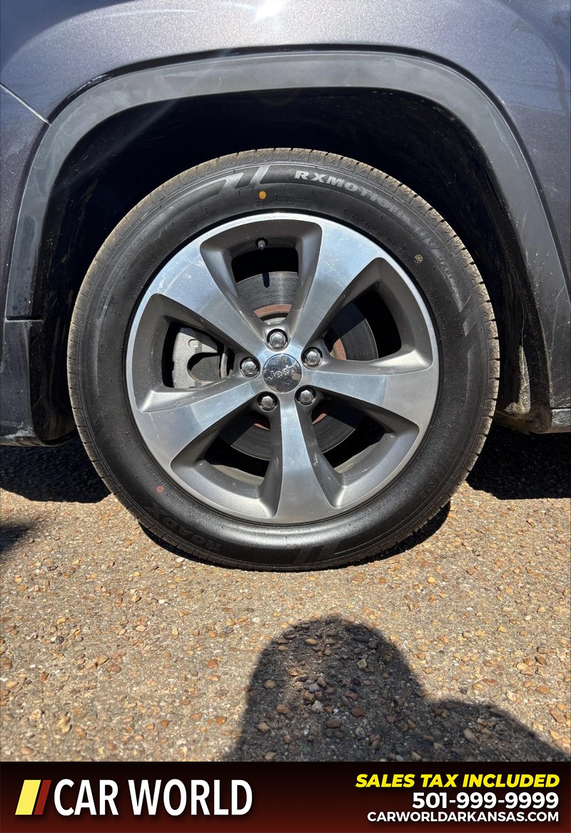 Jeep Cherokee Vehicle Full-screen Gallery Image 11