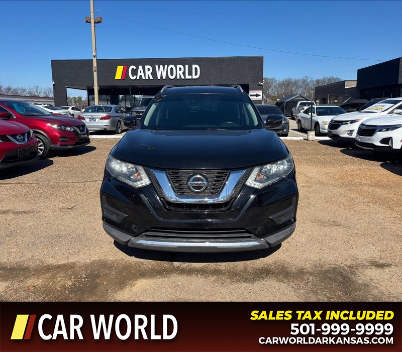 Nissan Rogue Vehicle Full-screen Gallery Image 10