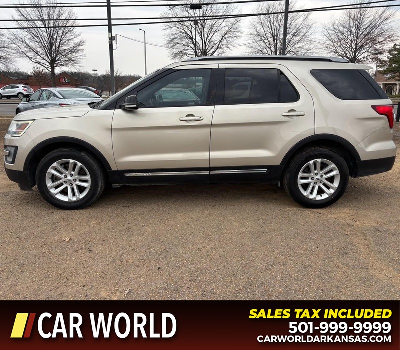 Ford Explorer Vehicle Full-screen Gallery Image 8