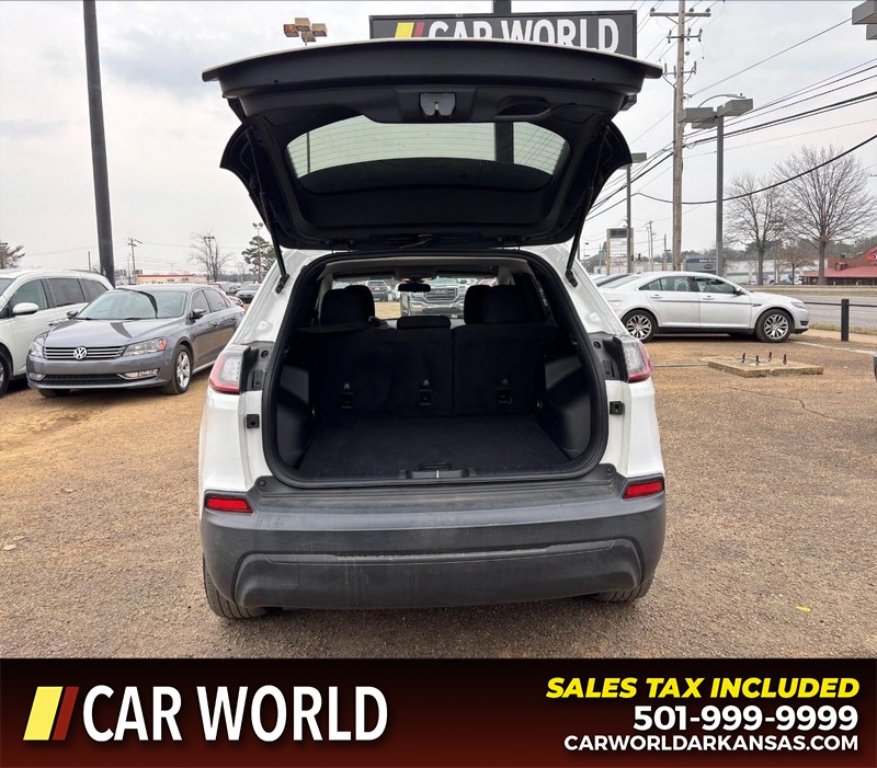 Jeep Cherokee Vehicle Full-screen Gallery Image 5