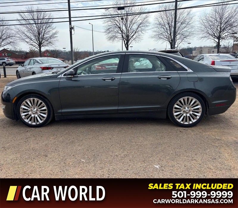 Lincoln MKZ Vehicle Full-screen Gallery Image 8