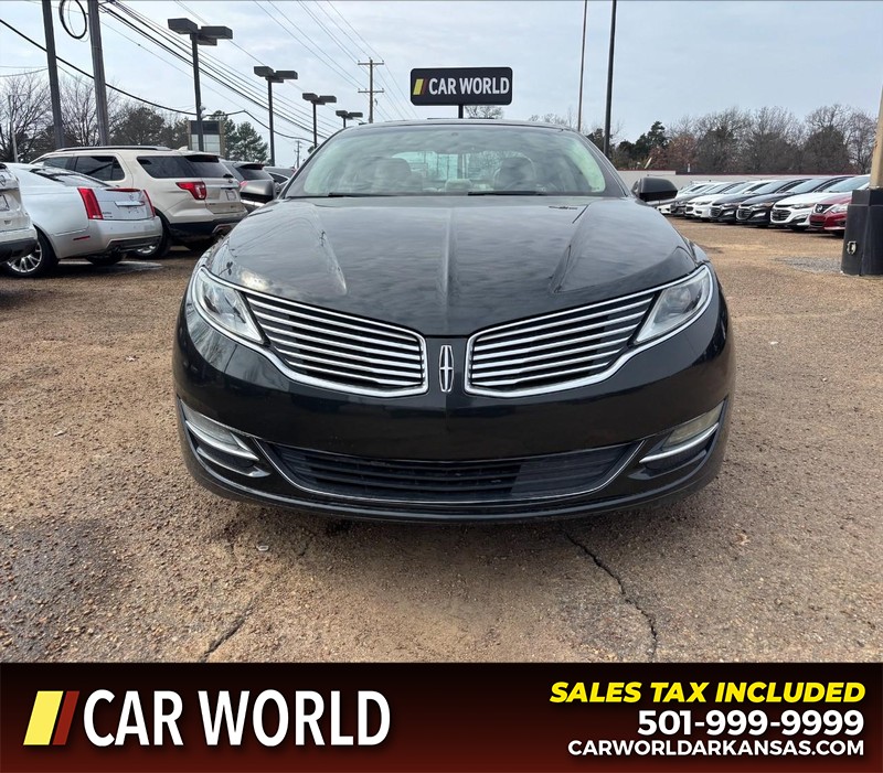 Lincoln MKZ Vehicle Full-screen Gallery Image 10