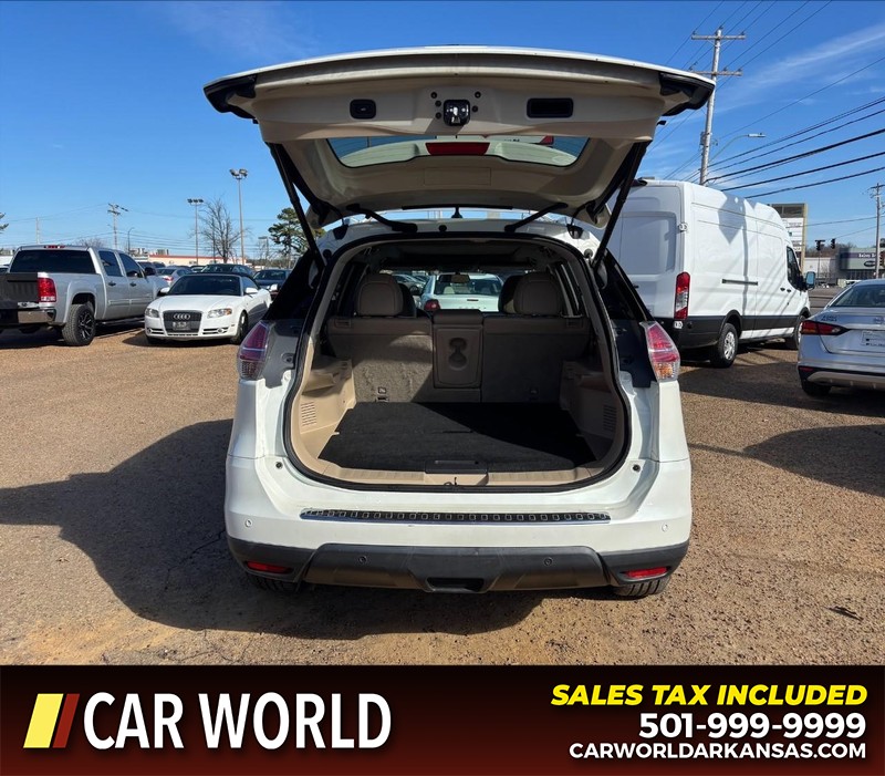 Nissan Rogue Vehicle Full-screen Gallery Image 5