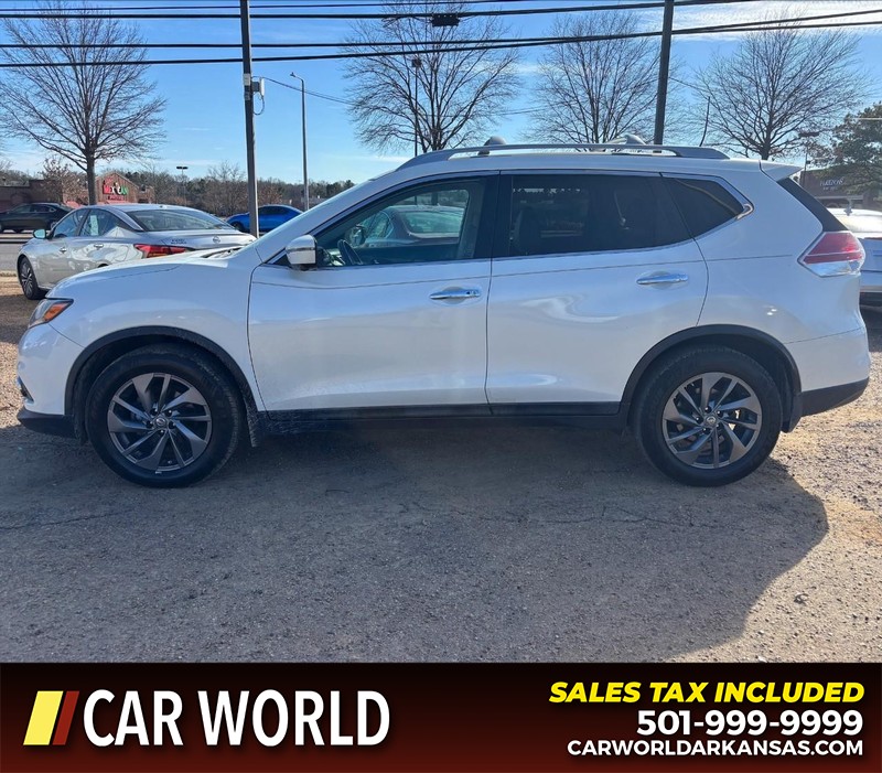 Nissan Rogue Vehicle Full-screen Gallery Image 8