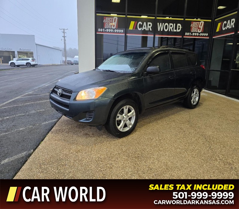 Toyota RAV4 Vehicle Full-screen Gallery Image 3