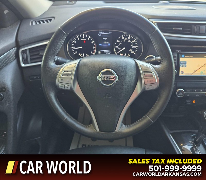 Nissan Rogue Vehicle Full-screen Gallery Image 15