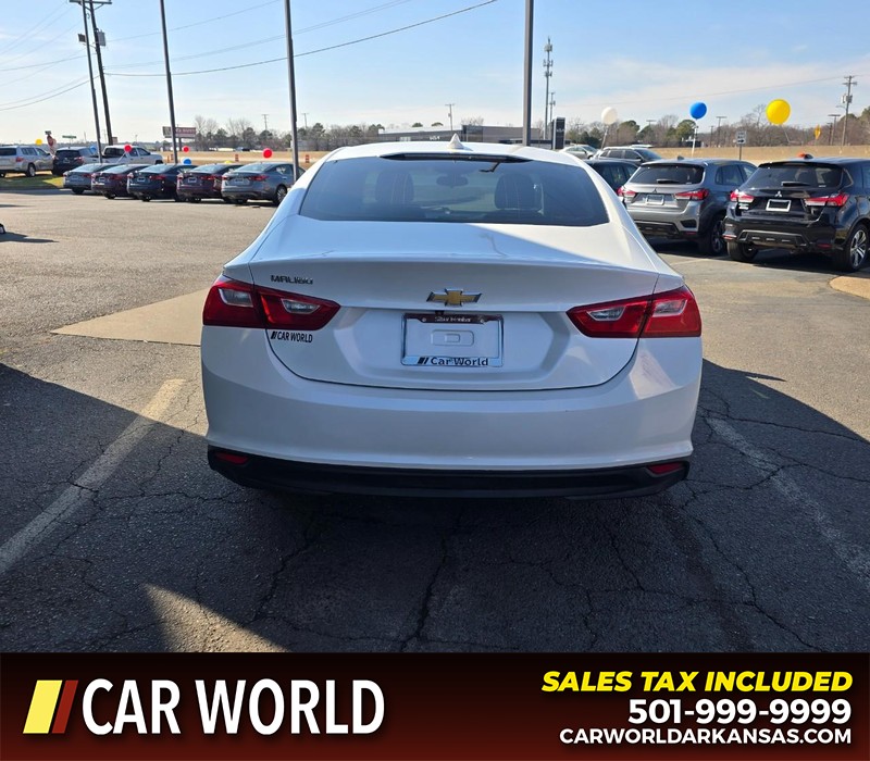 Chevrolet Malibu Vehicle Full-screen Gallery Image 5