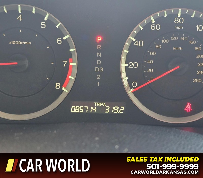 Honda Accord Sedan Vehicle Full-screen Gallery Image 15