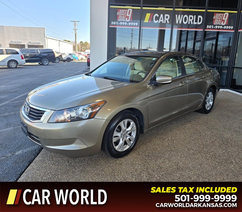 Honda Accord Sedan Vehicle Full-screen Gallery Image 3