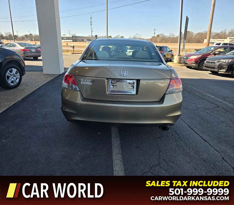 Honda Accord Sedan Vehicle Full-screen Gallery Image 5