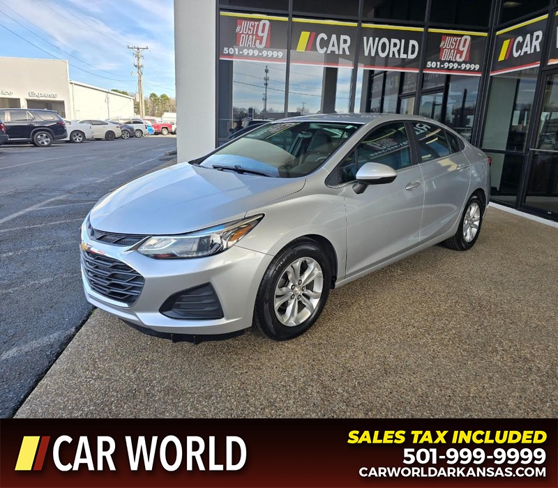 Chevrolet Cruze Vehicle Full-screen Gallery Image 3