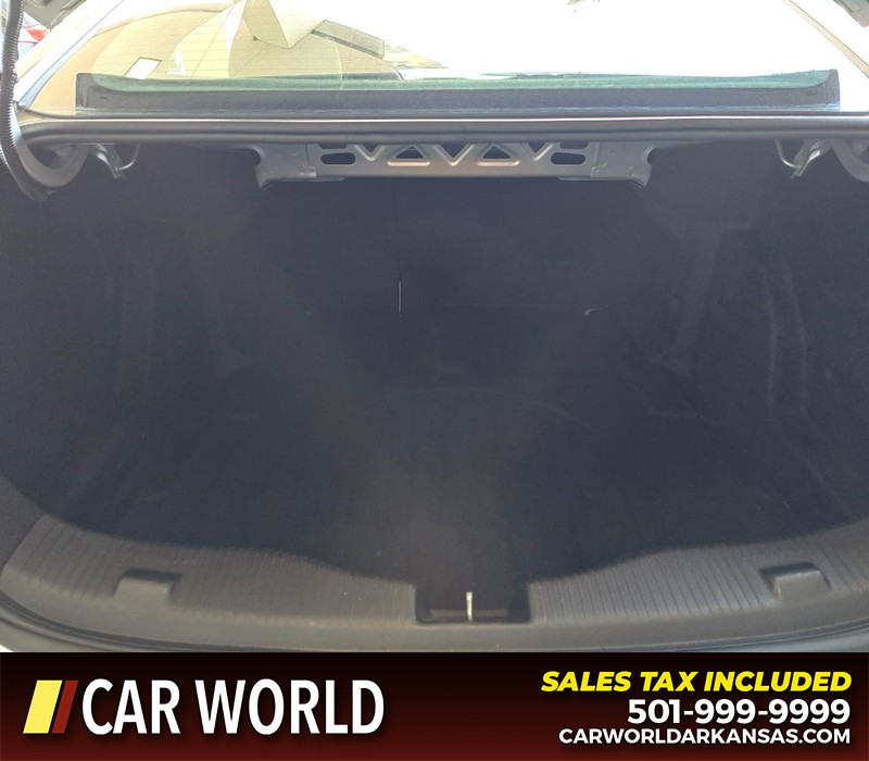 Chevrolet Cruze Vehicle Full-screen Gallery Image 13