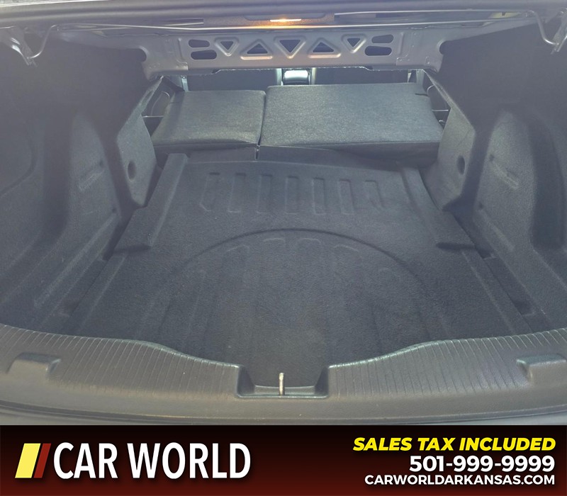 Chevrolet Cruze Vehicle Full-screen Gallery Image 14