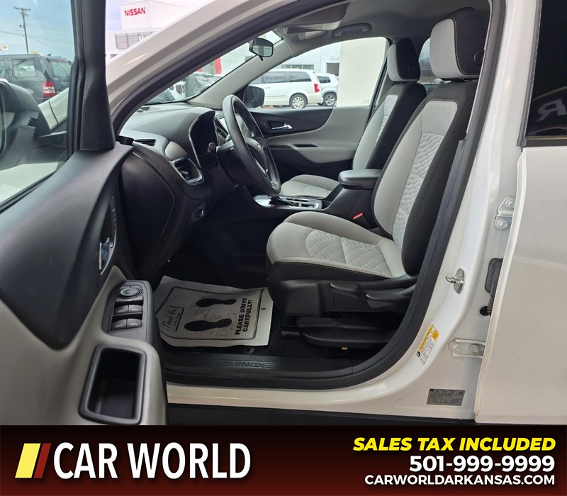 Chevrolet Equinox Vehicle Full-screen Gallery Image 8