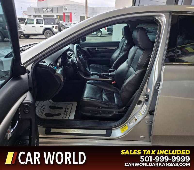 Acura TL Vehicle Full-screen Gallery Image 8