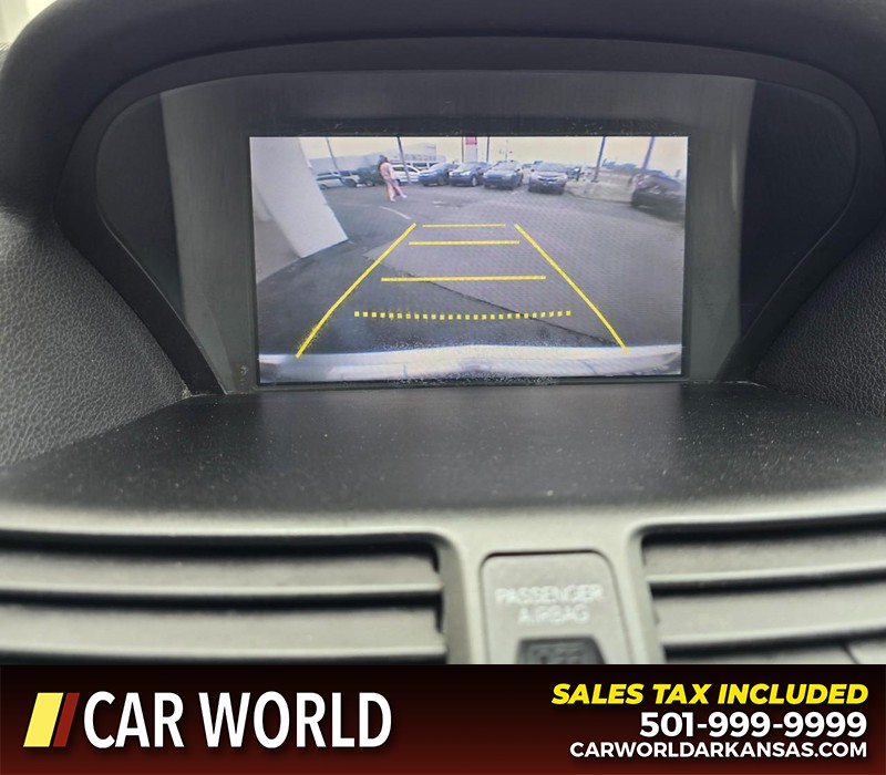 Acura TL Vehicle Full-screen Gallery Image 18