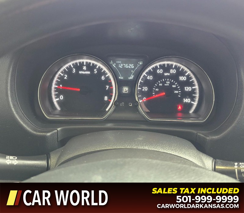 Nissan Versa Sedan Vehicle Full-screen Gallery Image 17