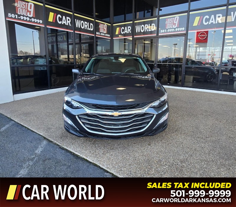 Chevrolet Malibu Vehicle Full-screen Gallery Image 2