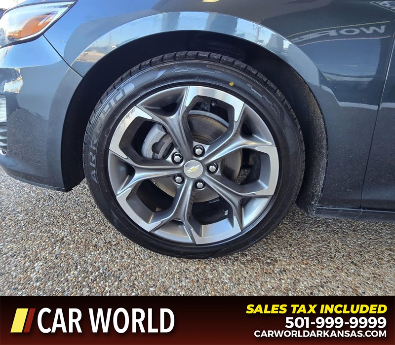 Chevrolet Malibu Vehicle Full-screen Gallery Image 6