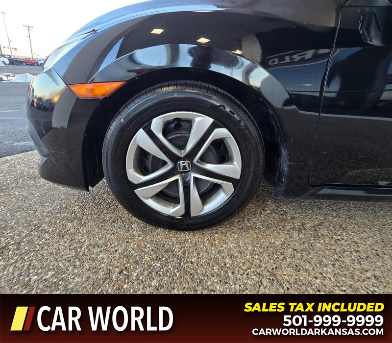 Honda Civic Sedan Vehicle Full-screen Gallery Image 6