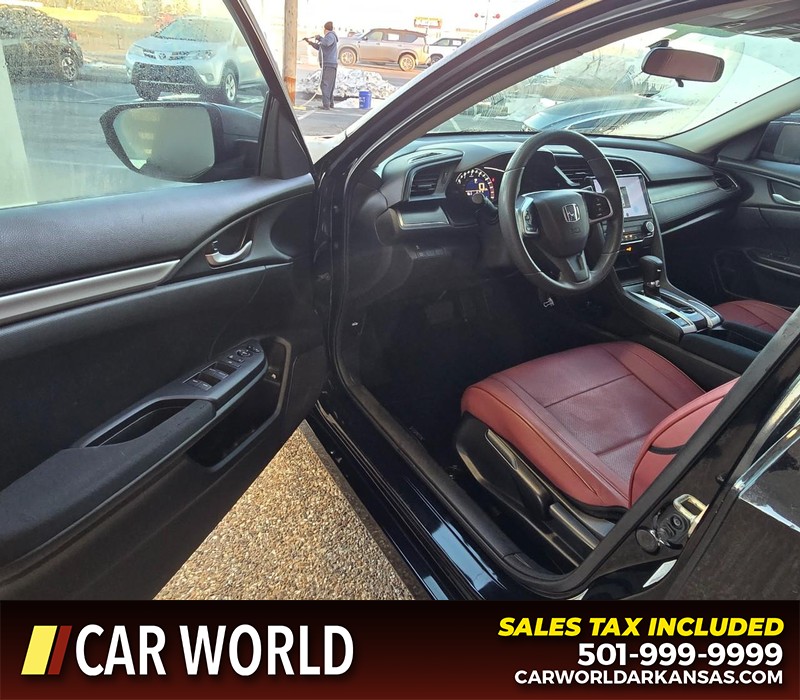 Honda Civic Sedan Vehicle Full-screen Gallery Image 7