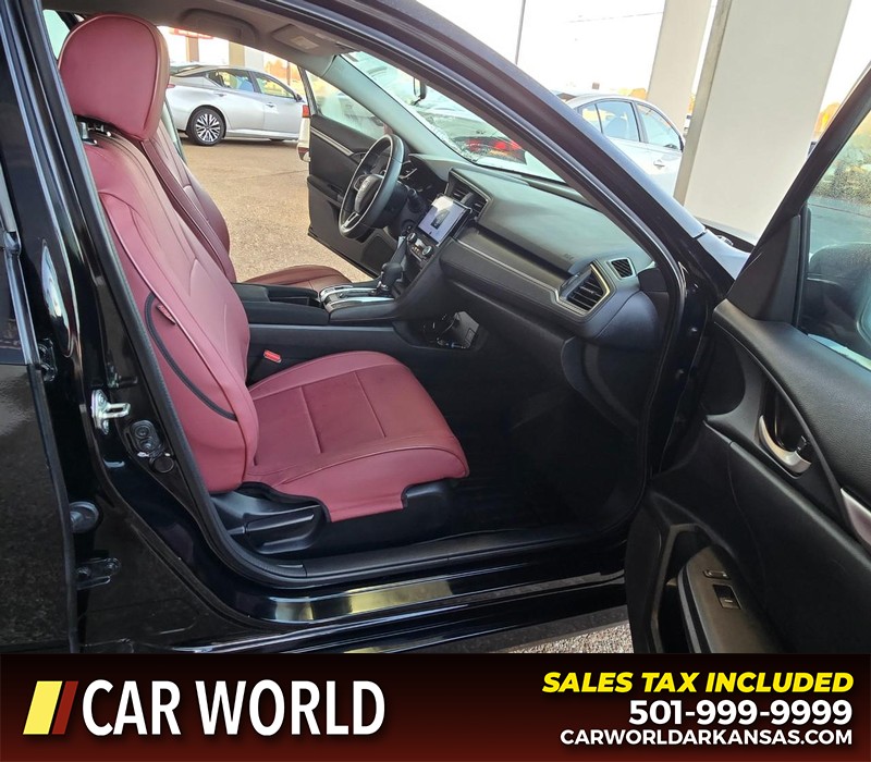 Honda Civic Sedan Vehicle Full-screen Gallery Image 11