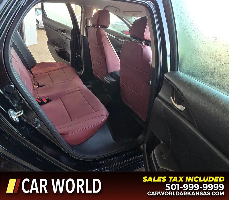 Honda Civic Sedan Vehicle Full-screen Gallery Image 12