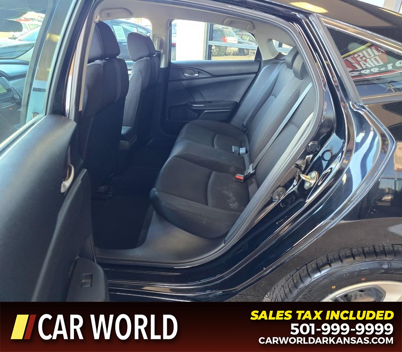 Honda Civic Sedan Vehicle Full-screen Gallery Image 10