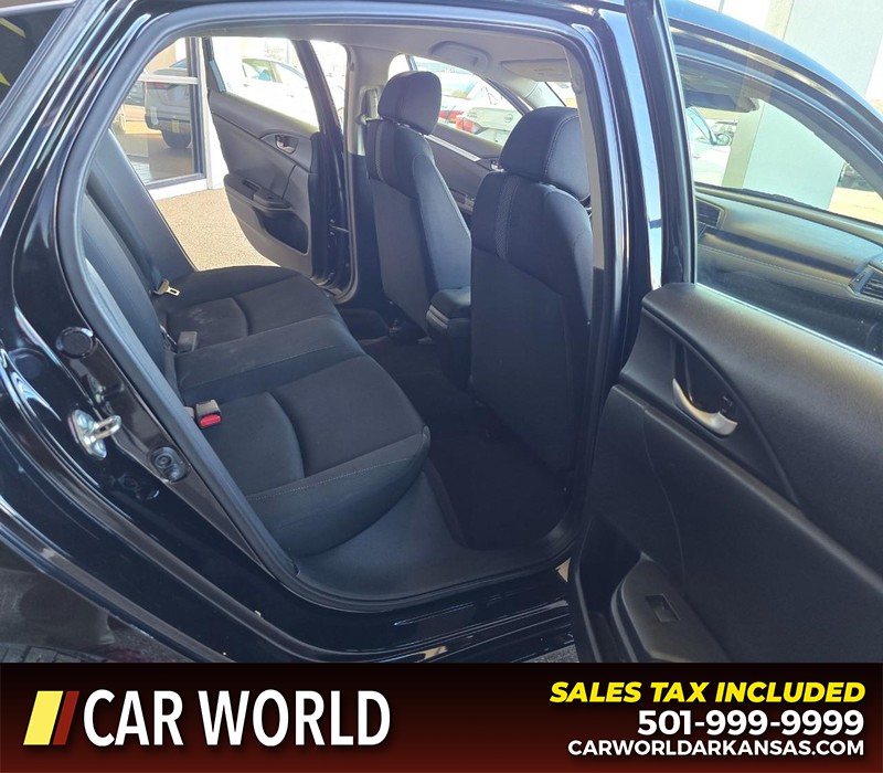 Honda Civic Sedan Vehicle Full-screen Gallery Image 12