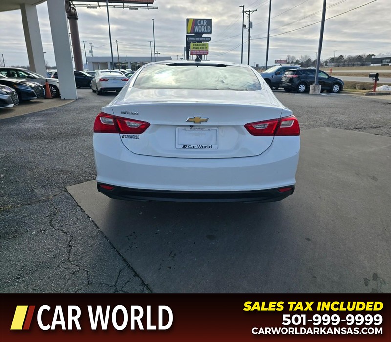 Chevrolet Malibu Vehicle Full-screen Gallery Image 5