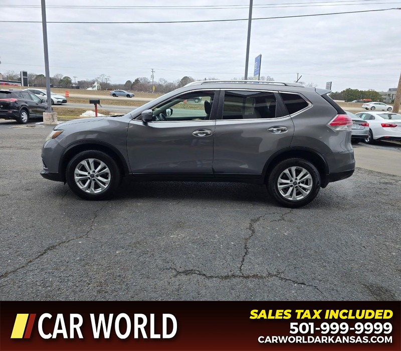 Nissan Rogue Vehicle Full-screen Gallery Image 4