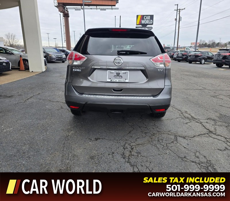 Nissan Rogue Vehicle Full-screen Gallery Image 5