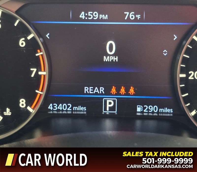 Nissan Altima Vehicle Full-screen Gallery Image 16